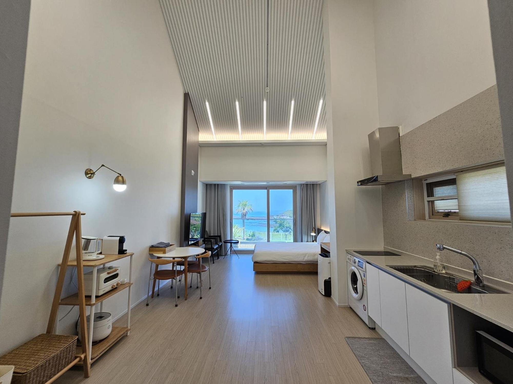 Jeju Badayeon Villa ซอกวีโพ ภายนอก รูปภาพ