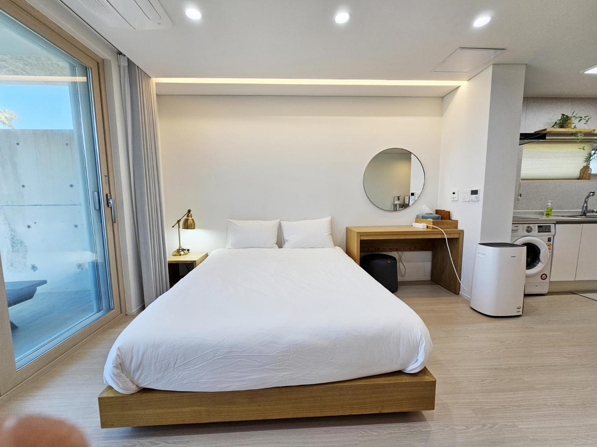 Jeju Badayeon Villa ซอกวีโพ ภายนอก รูปภาพ