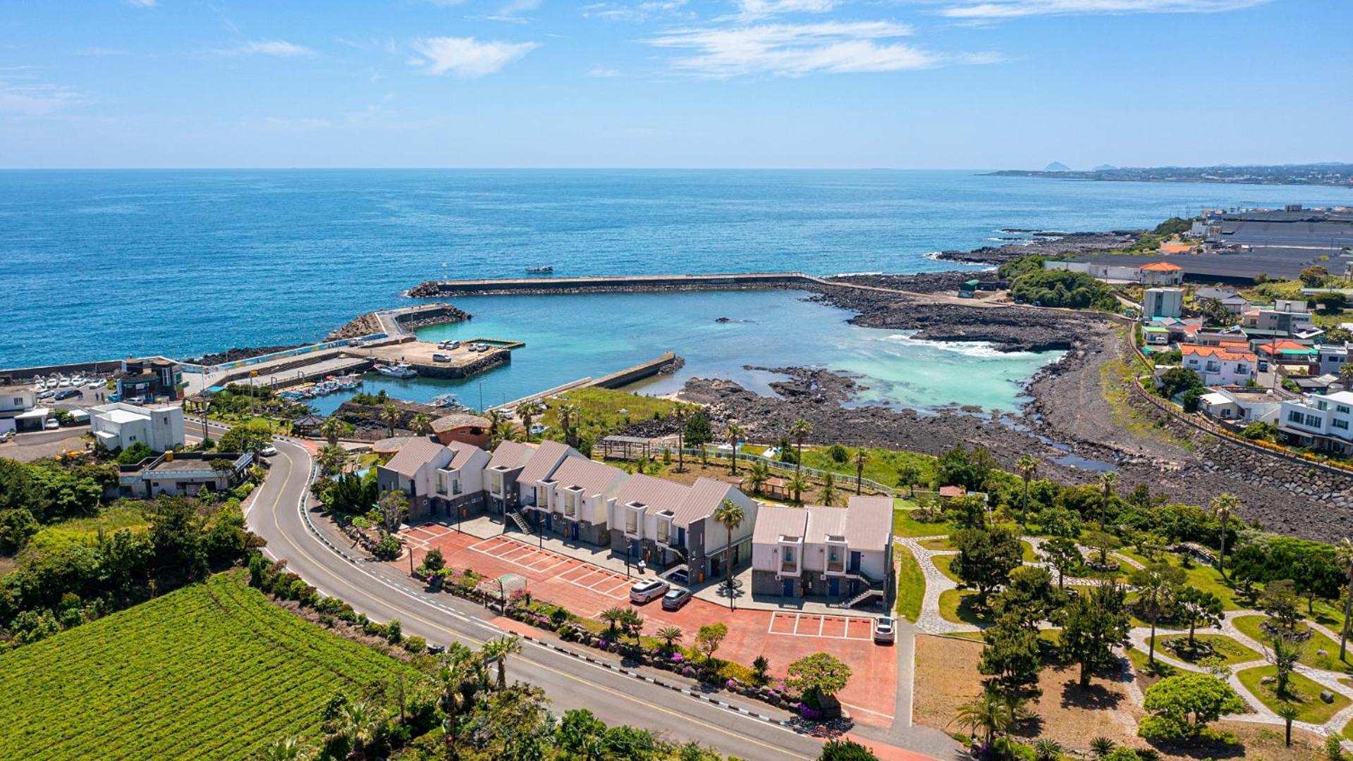 Jeju Badayeon Villa ซอกวีโพ ภายนอก รูปภาพ