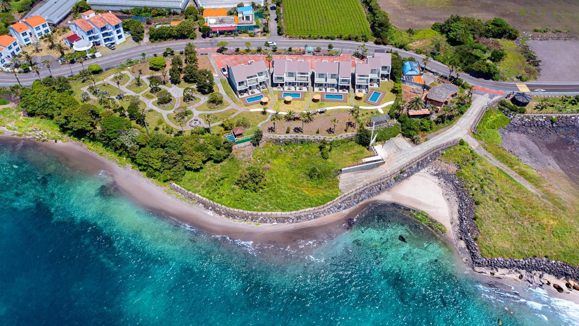 Jeju Badayeon Villa ซอกวีโพ ภายนอก รูปภาพ